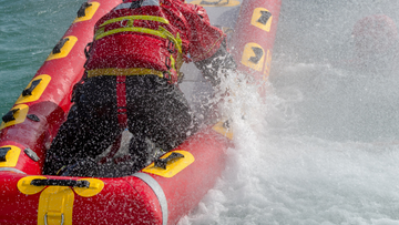 Oefening civiele bescherming op Maas en Maasplassen
